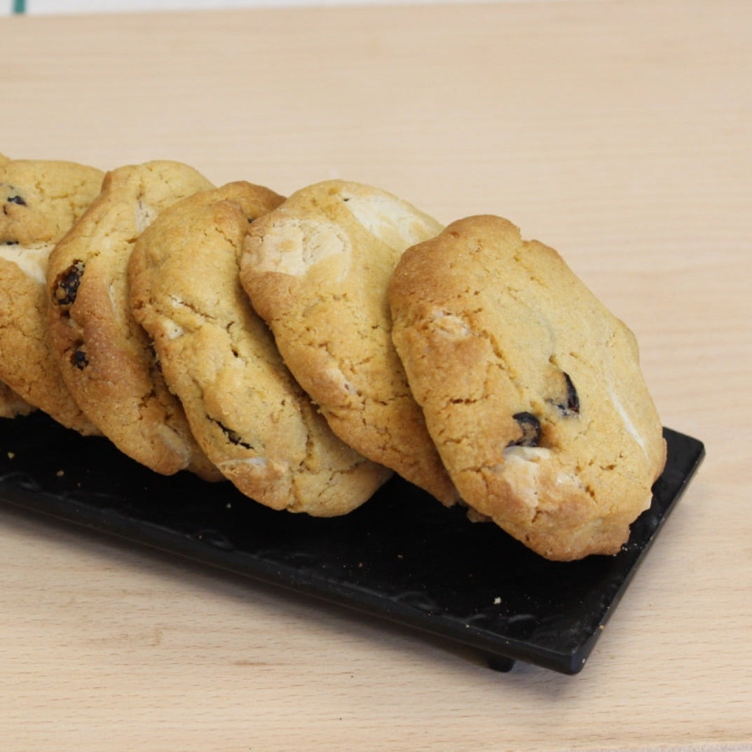 Cookie de chocolate blanco y arándanos - 70gr